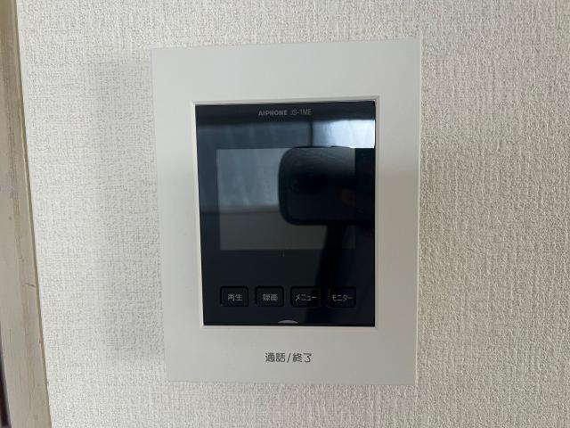 防犯設備 モニター  写真撮影日：2026-02-04