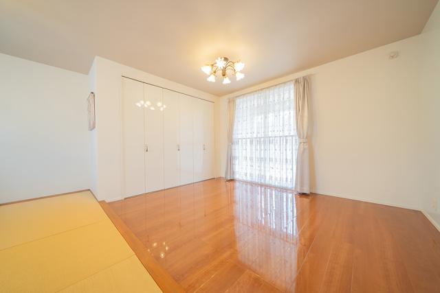 リビング以外の居室  写真撮影日：2026-03-08