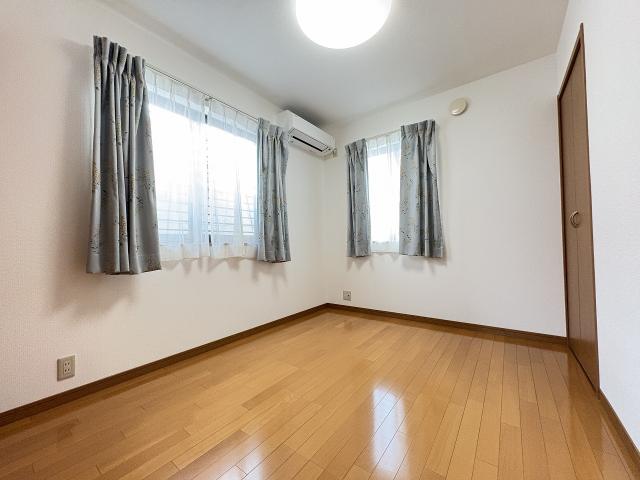 リビング以外の居室  写真撮影日：2026-02-15