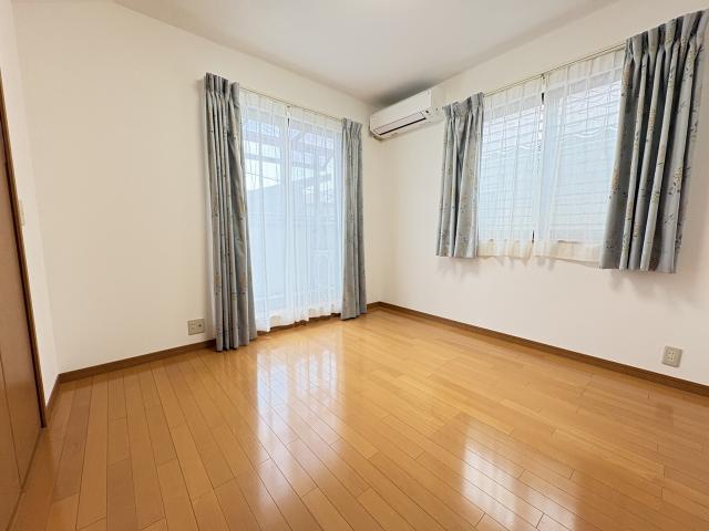 リビング以外の居室  写真撮影日：2026-02-15