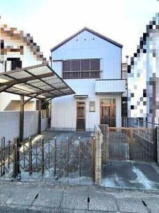 JR東海道本線「甲子園口」駅徒歩4分。スーパーやコンビニ、公園も近くに有り、生活便良好な立地です。