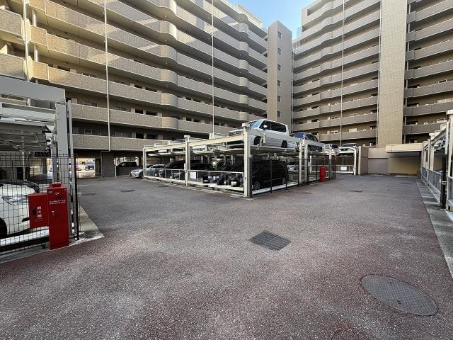 駐車場(共用設備)  写真撮影日：2026-02-22