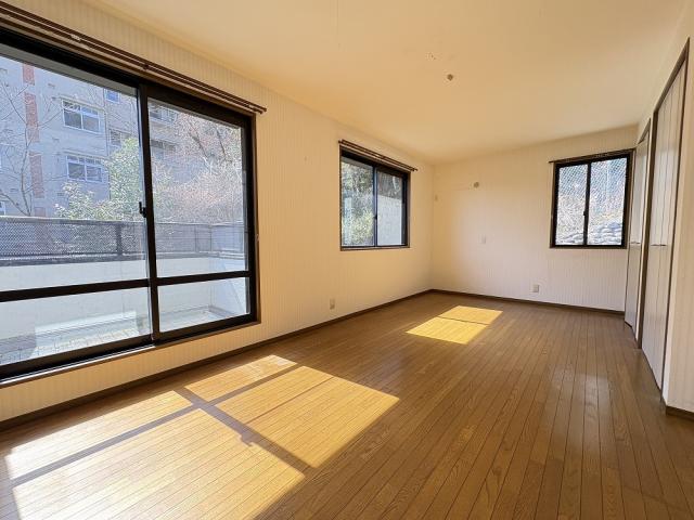 リビング以外の居室  写真撮影日：2026-03-01