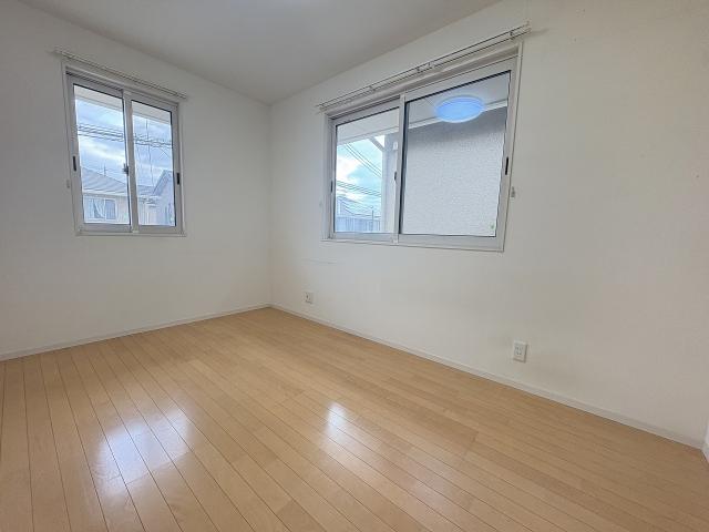 リビング以外の居室  写真撮影日：2026-03-08