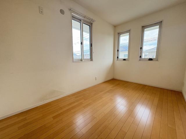 リビング以外の居室  写真撮影日：2026-03-08