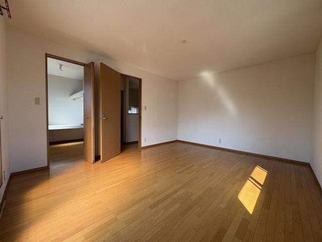 リビング以外の居室  写真撮影日：2026-03-13