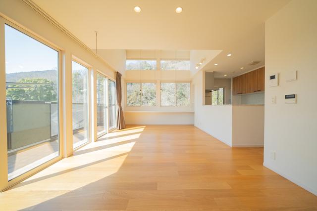 リビング  写真撮影日：2026-03-15