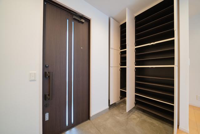 玄関  写真撮影日：2026-03-15