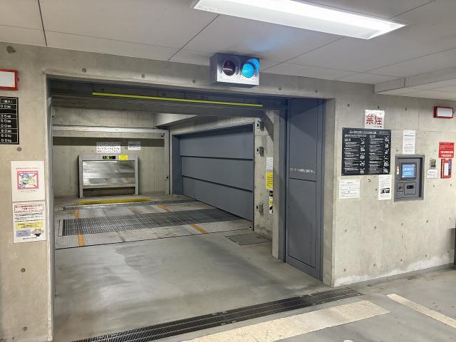 駐車場(共用設備)  写真撮影日：2026-04-05
