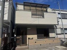 阪神本線「打出」駅まで徒歩6分、JR東海道本線「芦屋」駅まで徒歩20分。通勤・通学に便利な立地です。