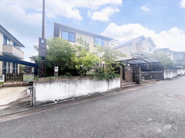 前面道路含む現地写真  写真撮影日：2026-04-20