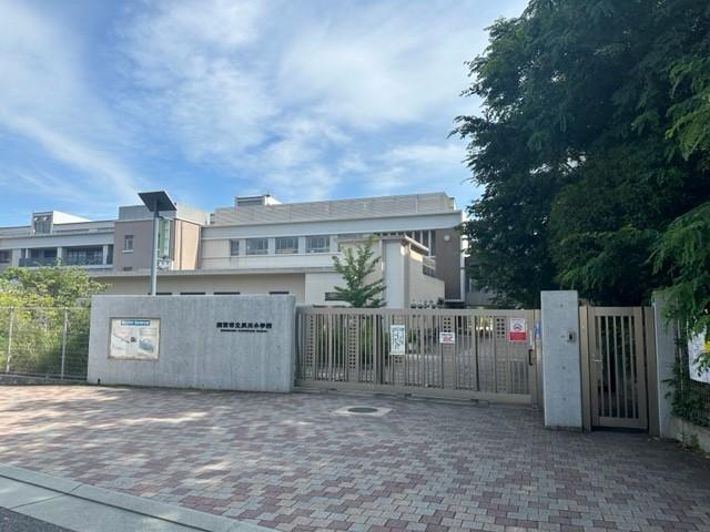 西宮市立夙川小学校 700m 写真撮影日：2026-05-02