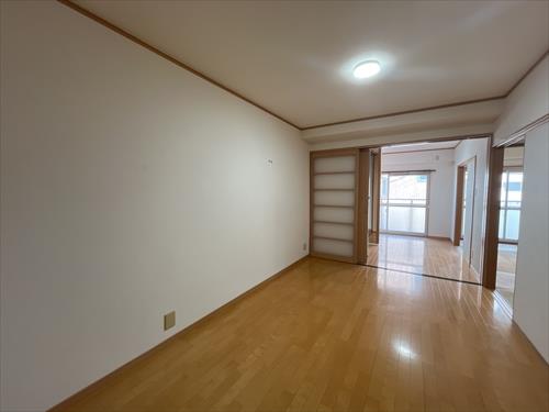 ダイニング＋洋室約６．０帖