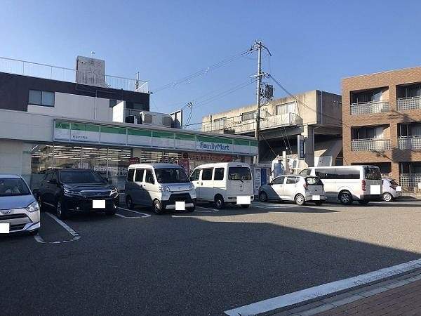 ファミリーマート 西宮名次町店 650m 写真撮影日：2026-05-31