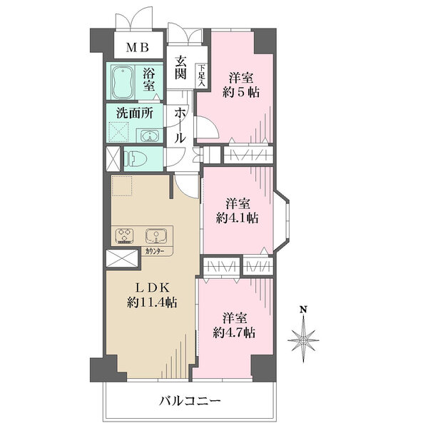 LDKと約4.7帖の洋室が南向きバルコニーに面しています。各洋室と廊下に収納が設けられています。