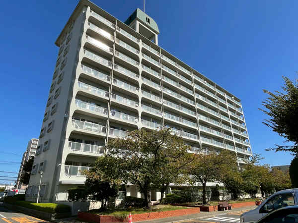 2026年7月室内リフォーム実施予定。公園や小・中学校が身近に揃い、子育て世帯にもおすすめです。