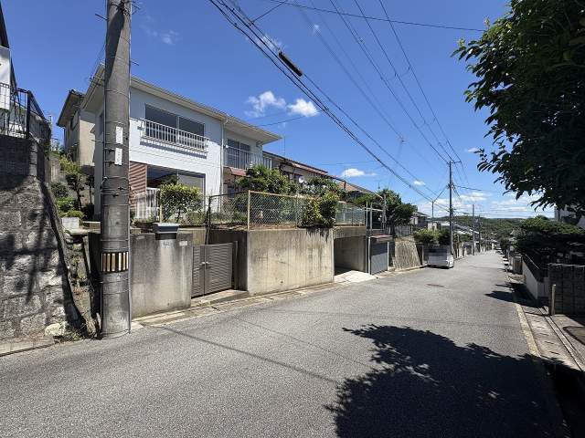 前面道路含む現地写真  写真撮影日：2026-07-09