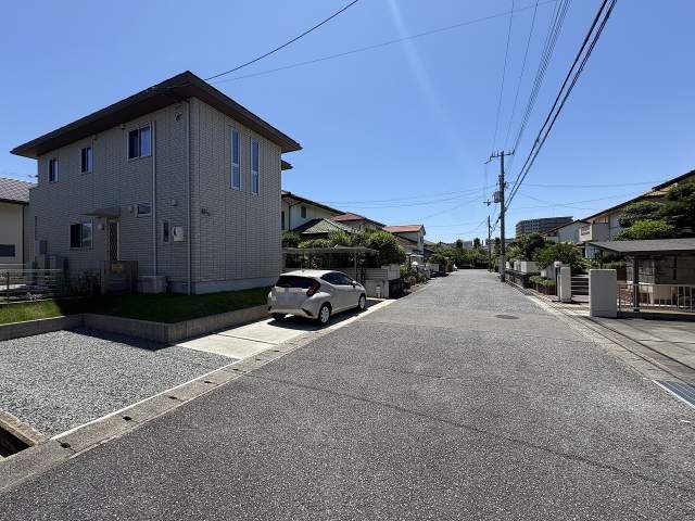 前面道路含む現地写真  写真撮影日：2026-07-11
