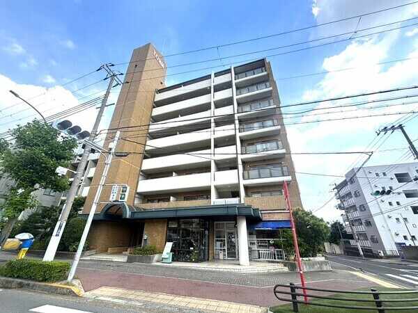 阪急神戸線「御影」駅まで徒歩9分など、2駅2線利用可能。通勤・通学、休日のお出かけがスムーズです。