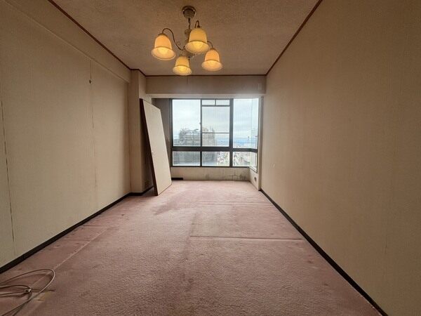家具・調度品は売買価格に含まれません。