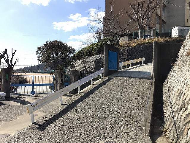 西宮市立苦楽園中学校 1200m 写真撮影日：2026-07-25