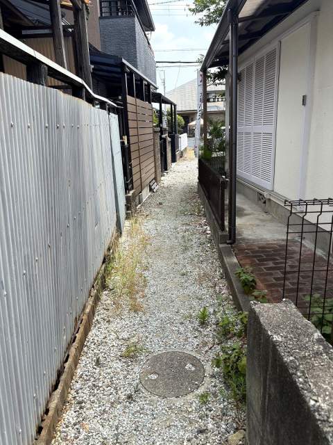 前面道路含む現地写真  写真撮影日：2026-08-03