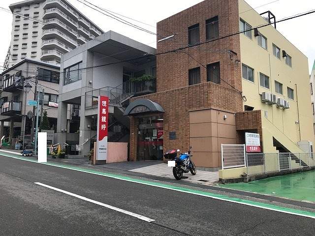 但馬銀行 甲陽園支店 190m 写真撮影日：2026-08-09