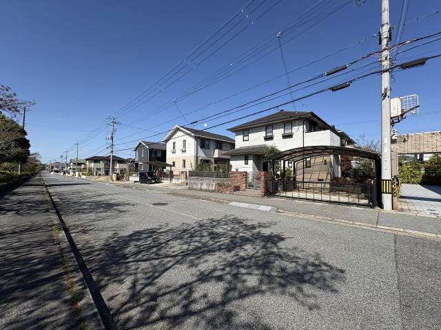 前面道路含む現地写真  写真撮影日：2026-04-22