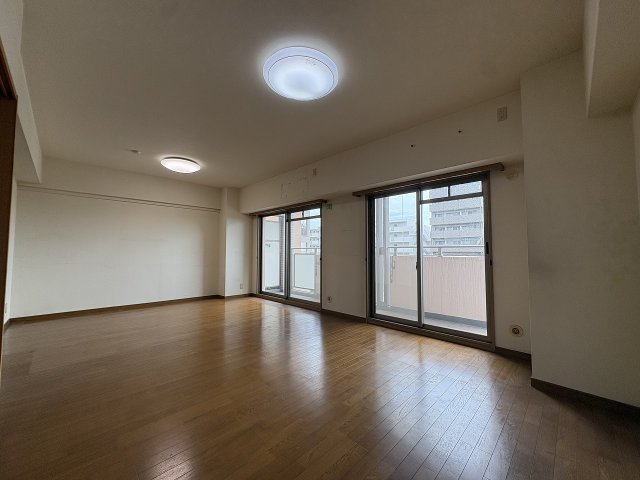 リビング  写真撮影日：2026-09-01