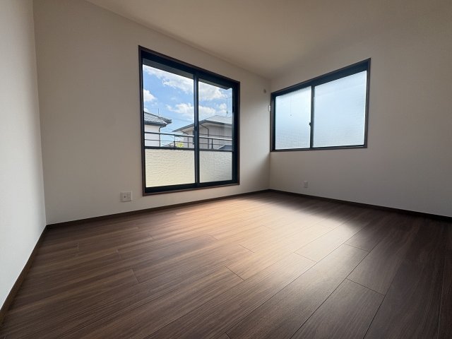 リビング以外の居室  写真撮影日：2026-10-01