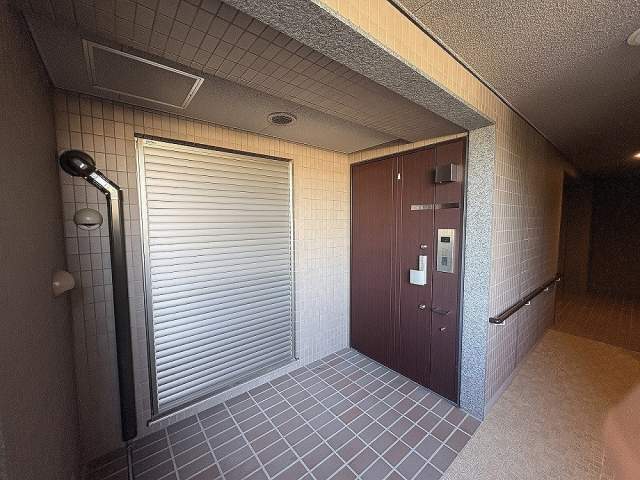 玄関  写真撮影日：2026-10-02
