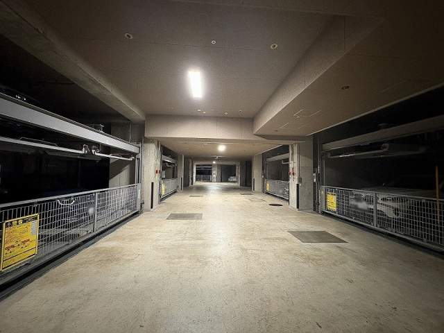 駐車場(共用設備)  写真撮影日：2026-10-02