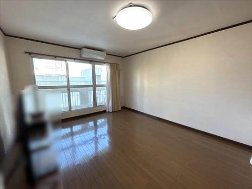 洋室約９．５帖