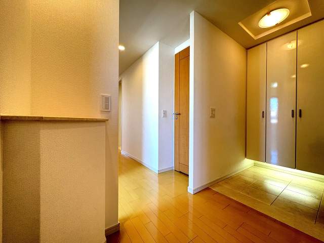 玄関  写真撮影日：2026-10-09