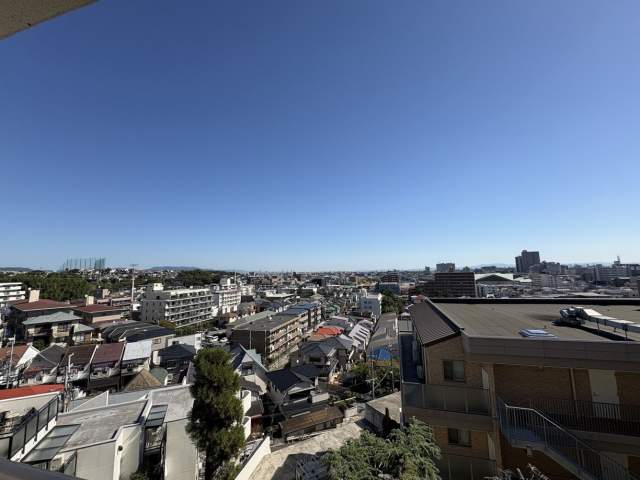 住戸からの眺望写真  写真撮影日：2026-10-09
