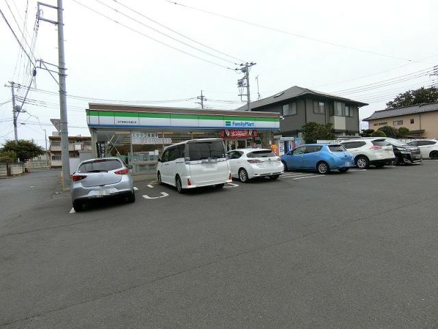 ファミリーマート水戸駅南中央通り店 900m 写真撮影日：2025-05-10