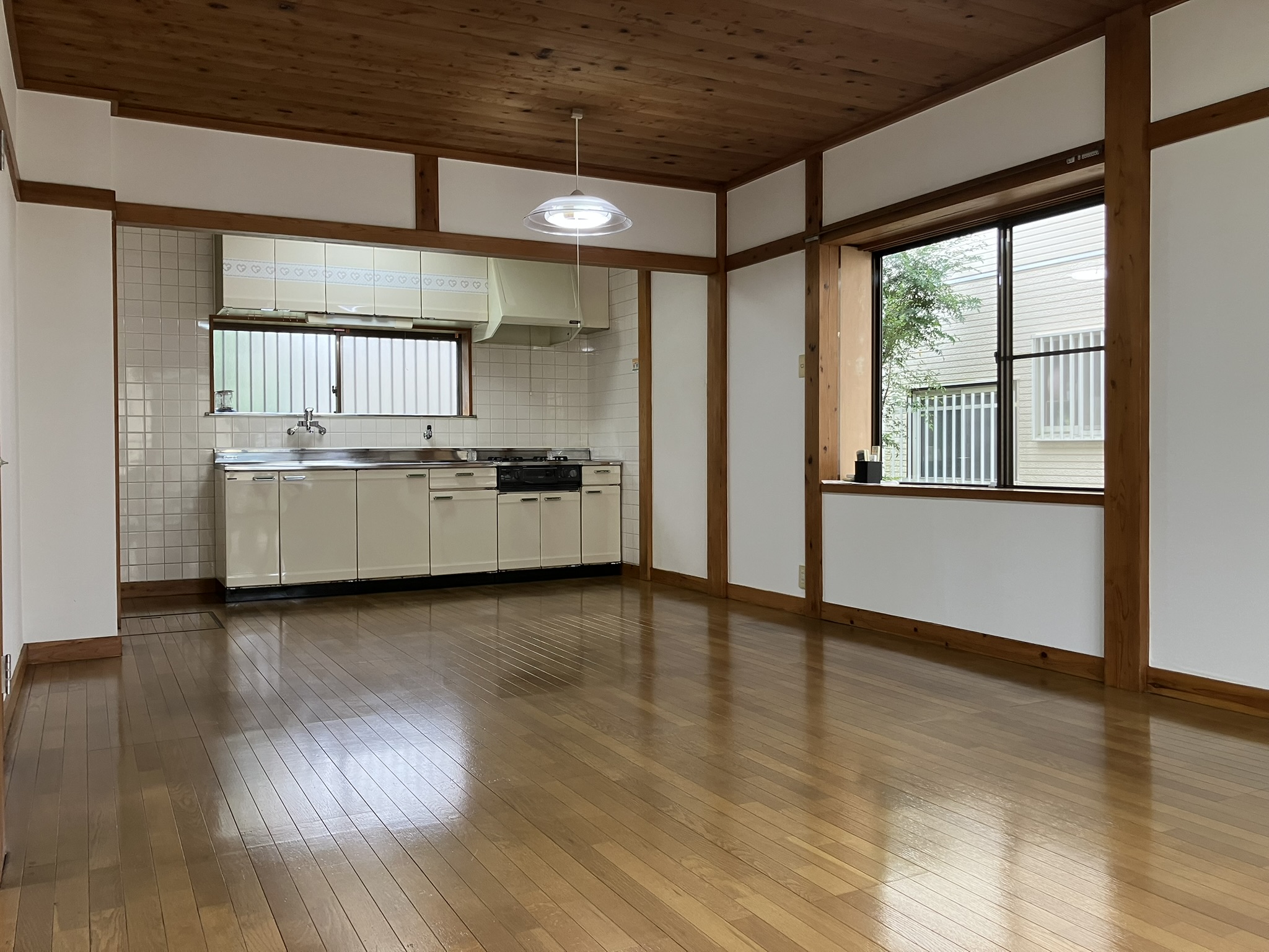 ダイニング・キッチン 写真撮影日：10/24/25, 12:00 AM