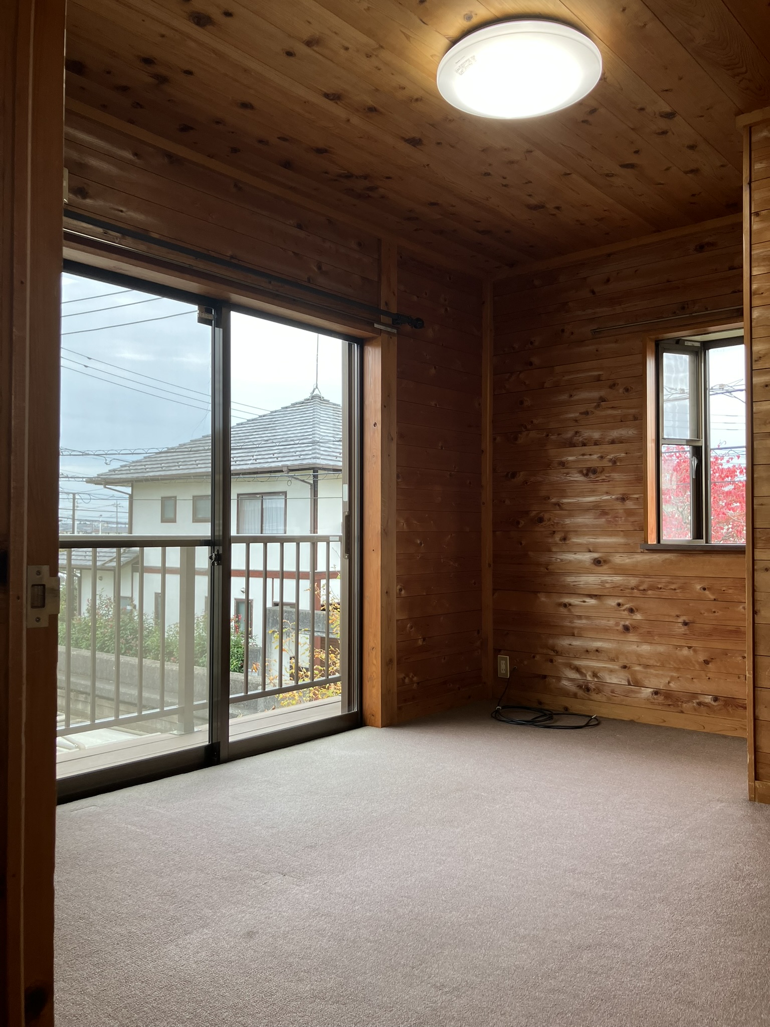 2階南東側洋室 写真撮影日：10/24/25, 12:00 AM