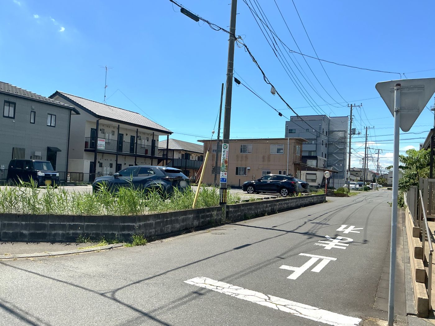 敷地北西角から