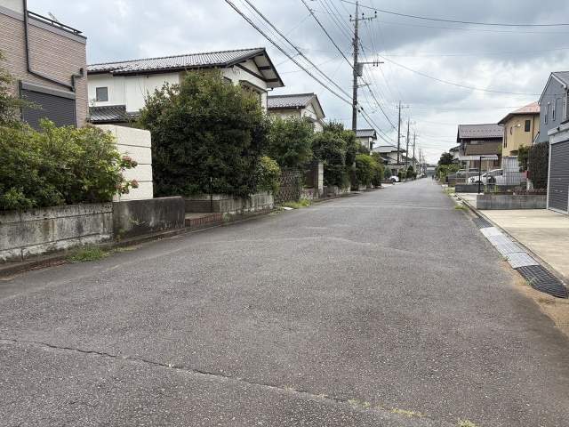 前面道路含む現地写真  写真撮影日：2026-08-28