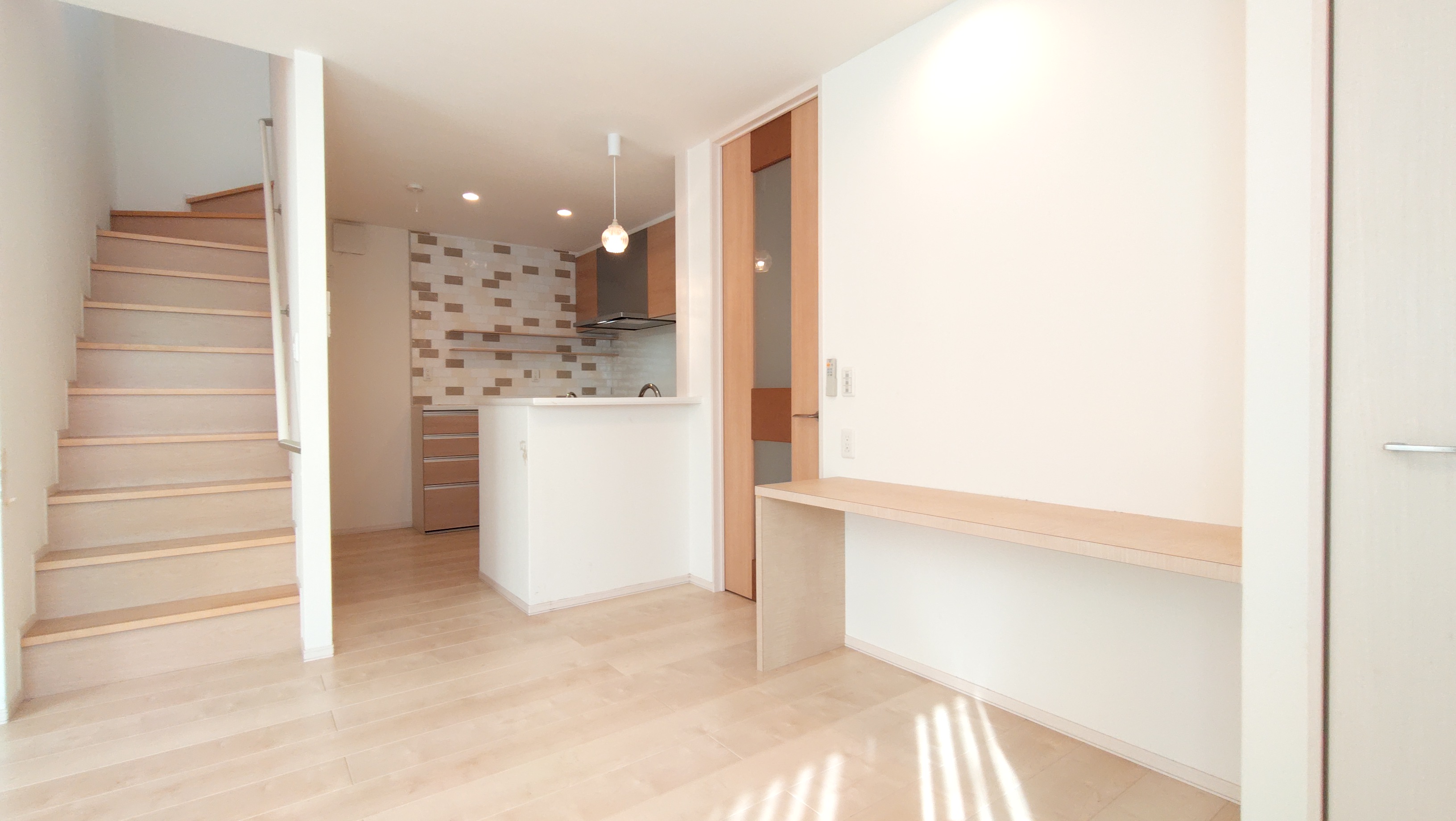 ２０２６年３月撮影　※写真中の照明器具は価格に含みます。