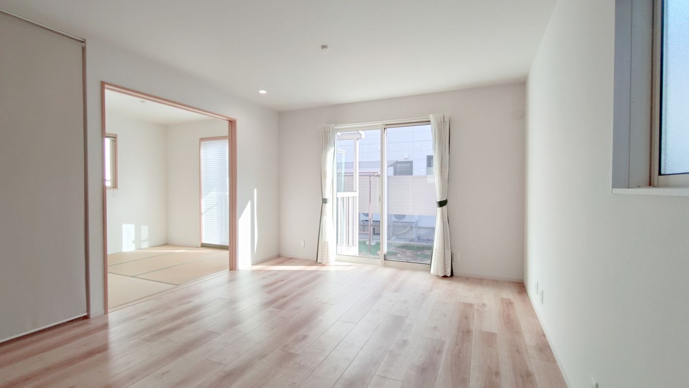 ２０２６年１月撮影　※写真中のカーテンは価格に含みます。