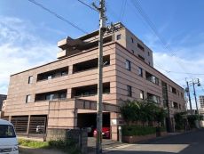 平成８年度高松市都市景観賞受賞のレジデンス・マンションです。