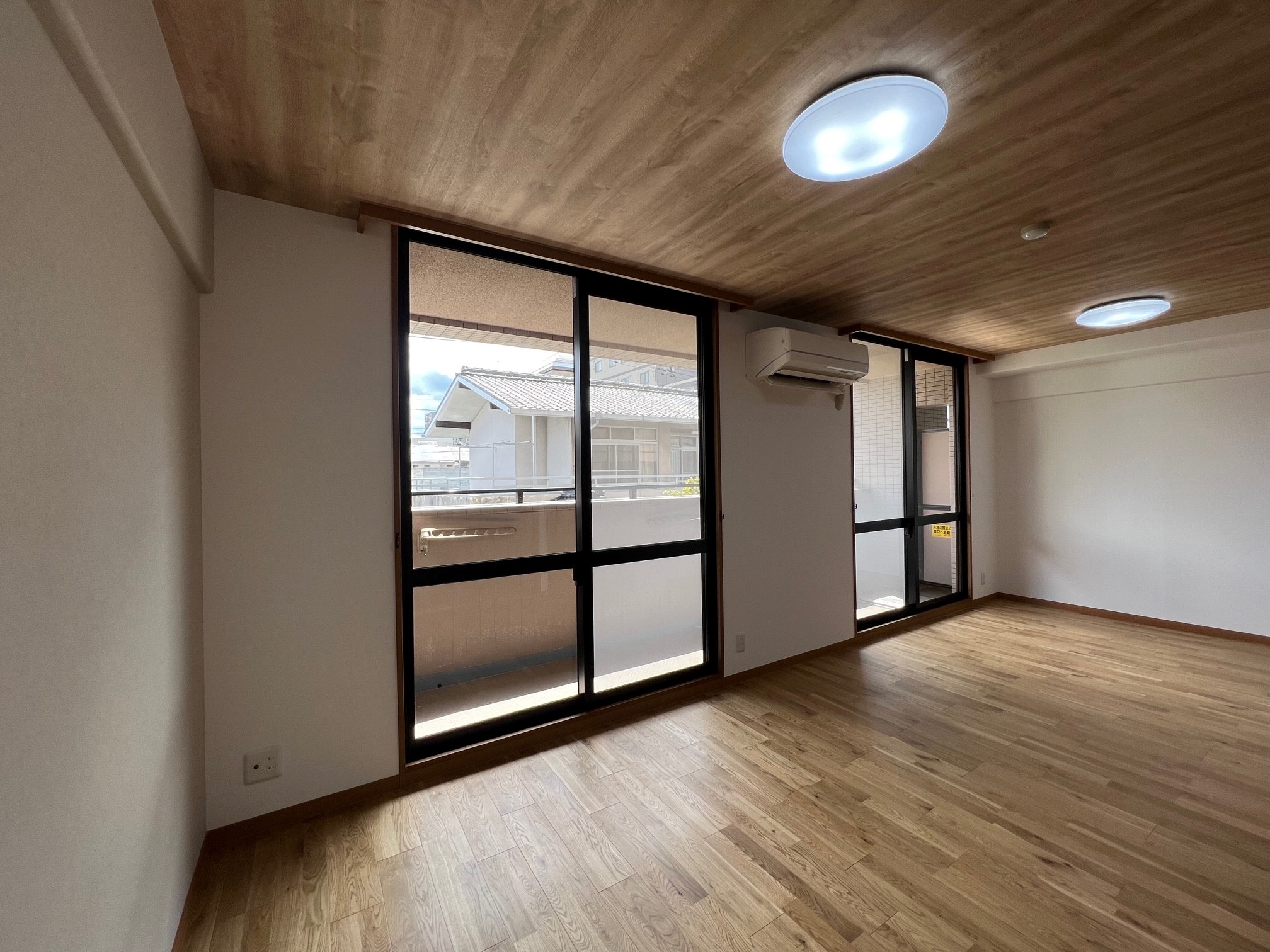 リビング 写真撮影日：8/25/23, 12:00 AM