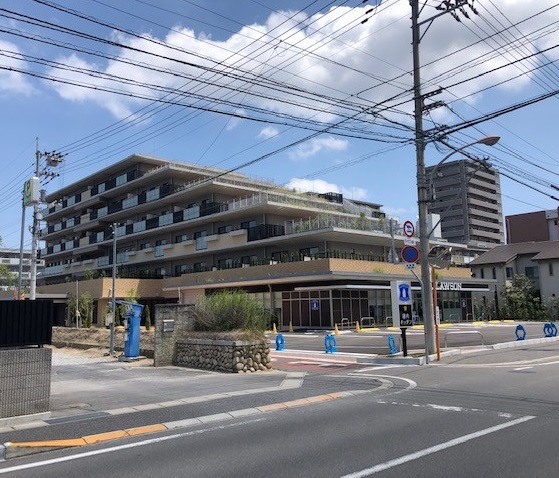 グレイスベース高松　※正面出入口より徒歩３分 写真撮影日：7/23/23, 12:00 AM