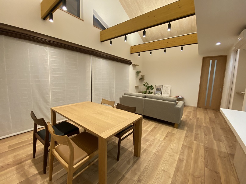 リビングダイニング