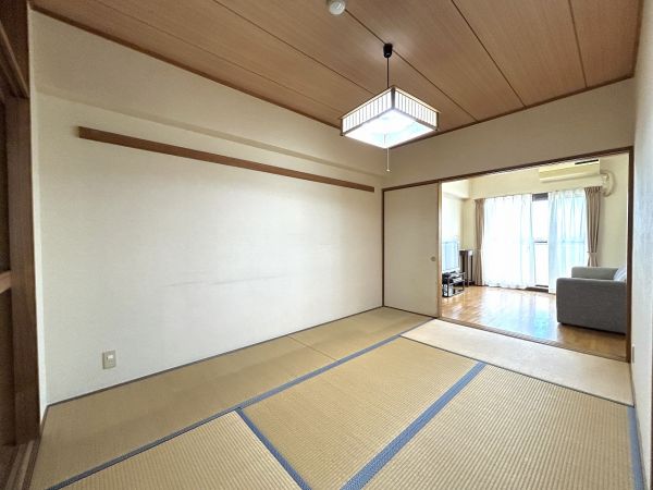 リビング以外の居室  写真撮影日：2024-11-28
