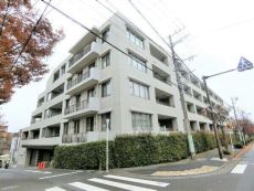 2007年11月築、三菱地所他分譲の5階建マンション。東急田園都市線「宮前平」駅 徒歩5分の立地。