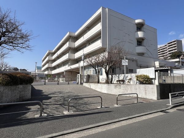 滝頭小学校 370m 写真撮影日：2025-03-06 