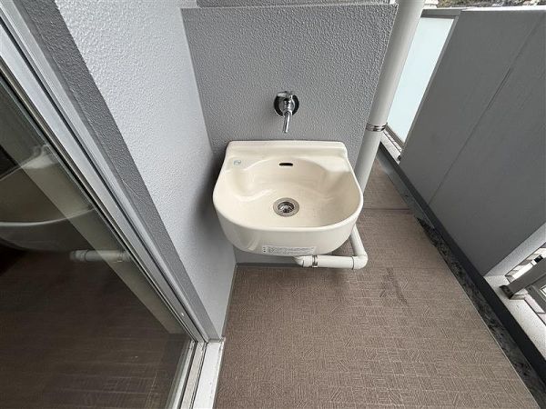バルコニー  写真撮影日：2025-04-03